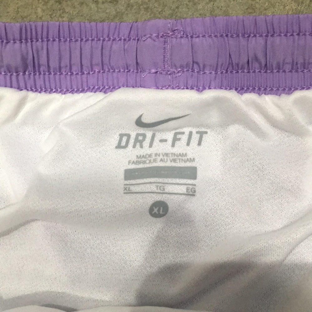 Nike dri-fit shorts - Picture 3 of 4